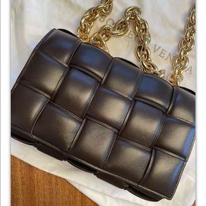 Bottega Veneta Padded Chain Bag in Fondant